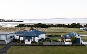 Stanley Beach House With Stunning Nut Views!